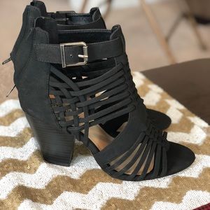 Never worn black heels